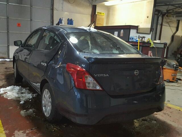 3N1CN7AP3HL814065 - 2017 NISSAN VERSA S BLUE photo 3