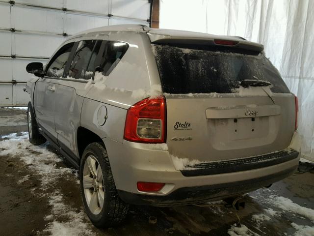 1J4NF1FB5BD158682 - 2011 JEEP COMPASS SP SILVER photo 3