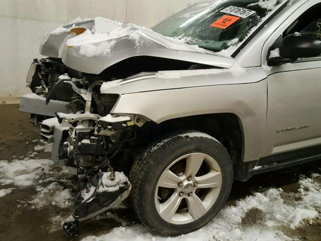 1J4NF1FB5BD158682 - 2011 JEEP COMPASS SP SILVER photo 9