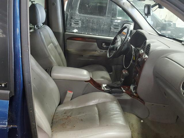 1GKDT13S852371323 - 2005 GMC ENVOY BLUE photo 5