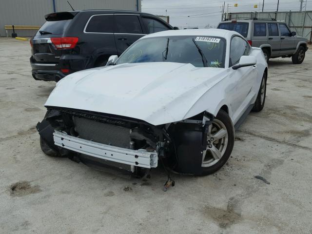 1FA6P8AM0H5226789 - 2017 FORD MUSTANG WHITE photo 2