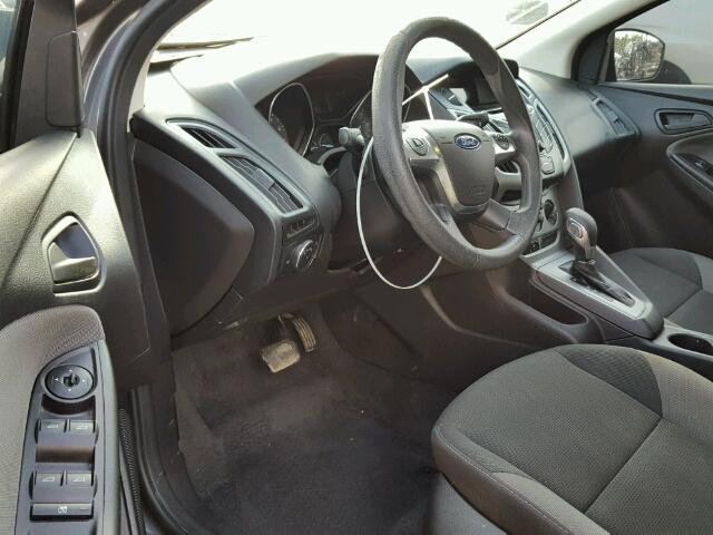 1FAHP3F21CL338010 - 2012 FORD FOCUS SE GRAY photo 9