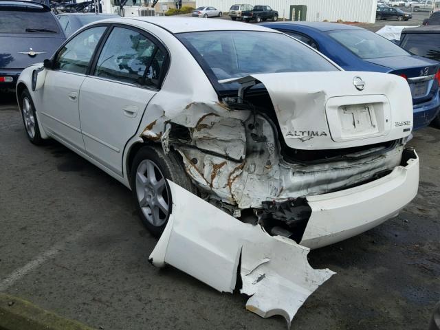 1N4BL11D52C213217 - 2002 NISSAN ALTIMA SE WHITE photo 3