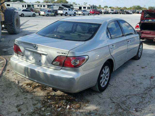 JTHBF30G020030073 - 2002 LEXUS ES 300 SILVER photo 4