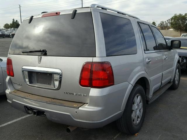 5LMFU27RX3LJ22729 - 2003 LINCOLN NAVIGATOR SILVER photo 4