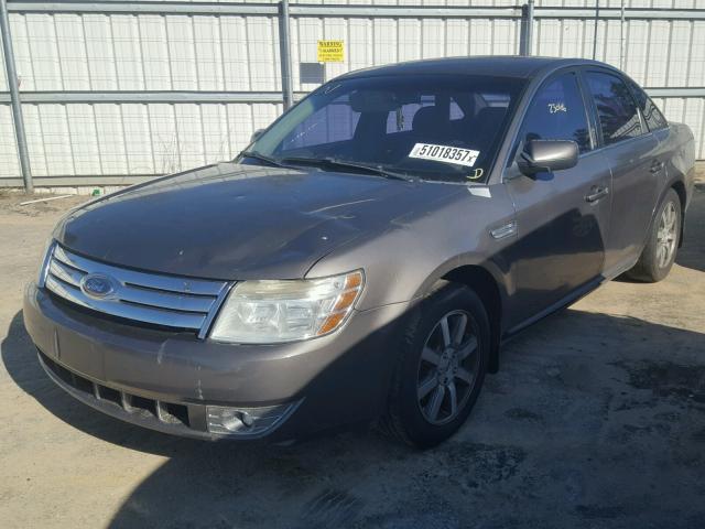 1FAHP24W28G114180 - 2008 FORD TAURUS SEL GRAY photo 2