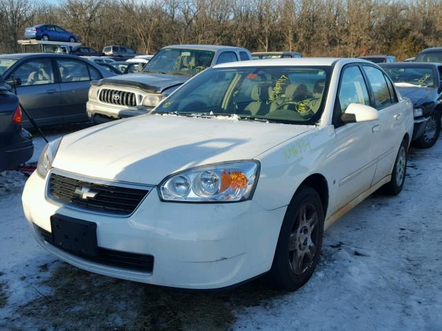 1G1ZT58N68F103632 - 2008 CHEVROLET MALIBU LT WHITE photo 2