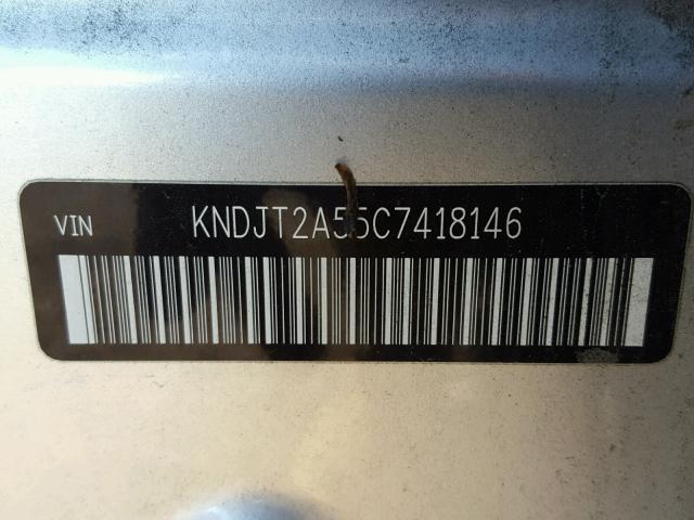 KNDJT2A55C7418146 - 2012 KIA SOUL SILVER photo 10