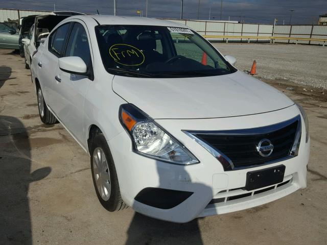 3N1CN7AP9HL838824 - 2017 NISSAN VERSA S WHITE photo 1