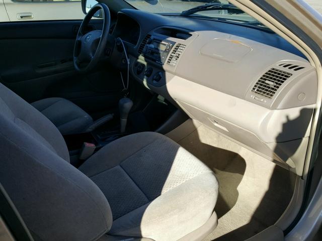 4T1BE30K43U253988 - 2003 TOYOTA CAMRY LE თაფლისფერი ფოტო 5