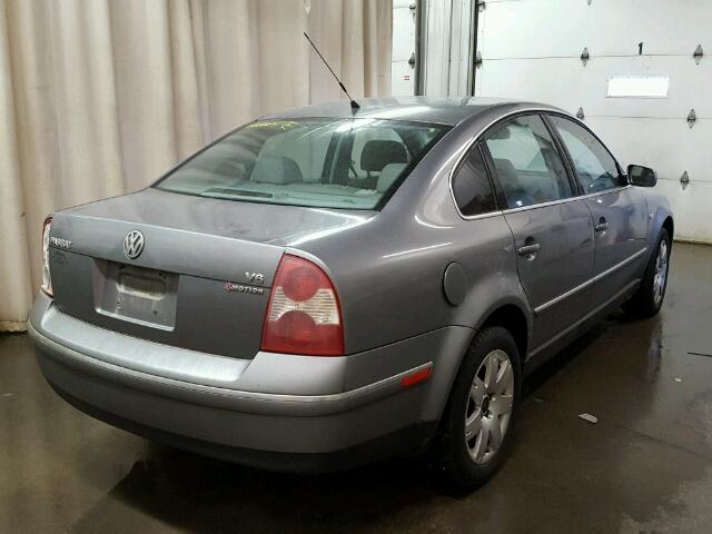 WVWTH63B32P172765 - 2002 VOLKSWAGEN PASSAT GLX 灰色 照片 4