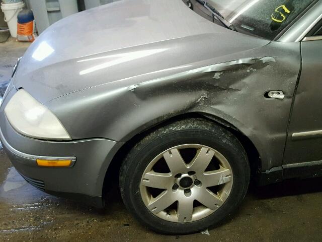 WVWTH63B32P172765 - 2002 VOLKSWAGEN PASSAT GLX 灰色 照片 9