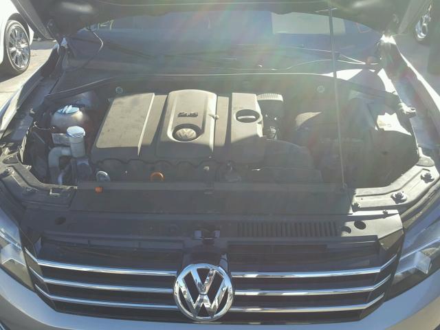 1VWBP7A3XCC101875 - 2012 VOLKSWAGEN PASSAT SE GRAY photo 7