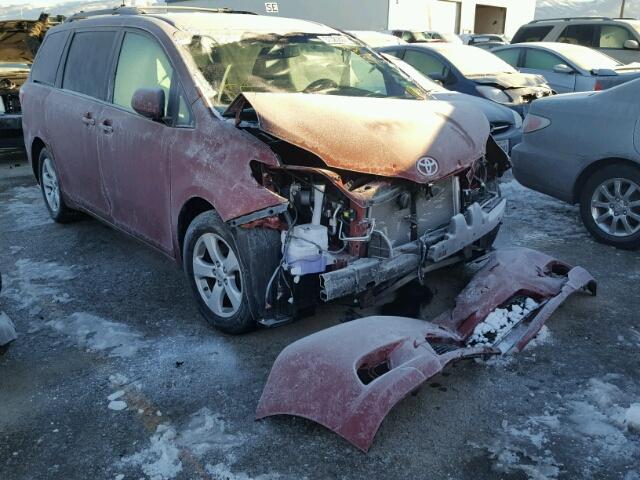 5TDKZ3DC3HS772179 - 2017 TOYOTA SIENNA LE MAROON photo 1