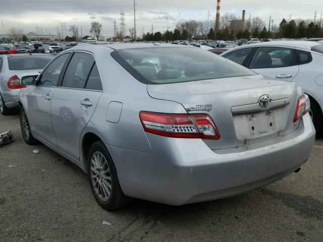 4T4BF3EK6AR071489 - 2010 TOYOTA CAMRY BASE GRAY photo 3