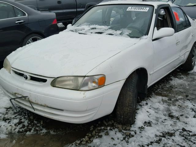 1NXBR18E1WZ077610 - 1998 TOYOTA COROLLA VE WHITE photo 2