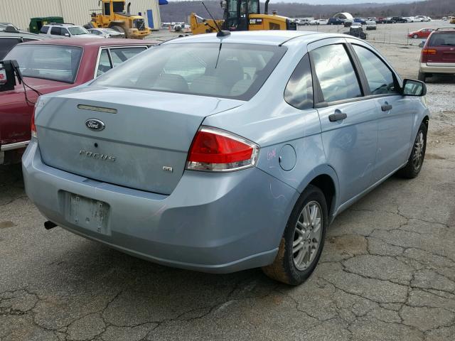 1FAHP35N79W184423 - 2009 FORD FOCUS SE BLUE photo 4