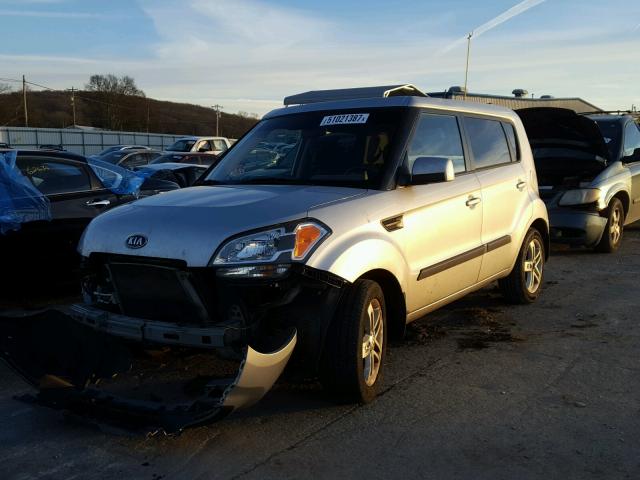 KNDJT2A22B7728338 - 2011 KIA SOUL + SILVER photo 2