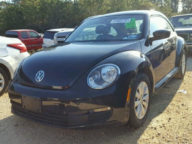 3VWF17AT7FM646504 - 2015 VOLKSWAGEN BEETLE 1.8 BLACK photo 2