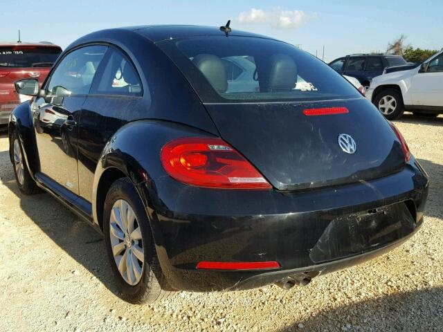 3VWF17AT7FM646504 - 2015 VOLKSWAGEN BEETLE 1.8 BLACK photo 3