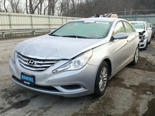 5NPEB4AC6CH348151 - 2012 HYUNDAI SONATA GLS SILVER photo 2