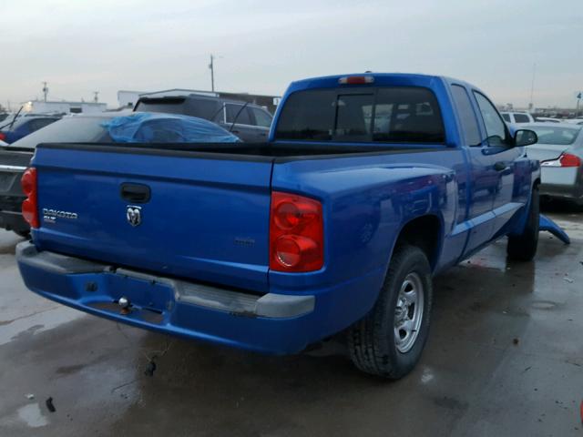 1D7HE42K67S160124 - 2007 DODGE DAKOTA SLT BLUE photo 4