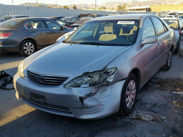 4T1BE32KX6U152214 - 2006 TOYOTA CAMRY LE SILVER photo 2