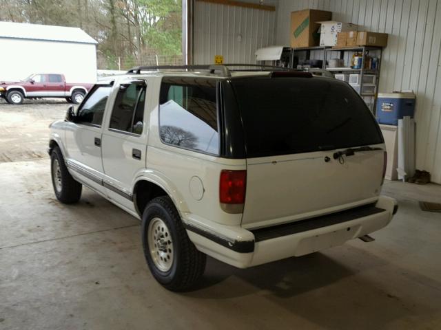 1GNDT13W0S2113119 - 1995 CHEVROLET BLAZER WHITE photo 3