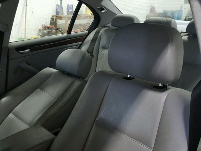 WBAEW53453PG21391 - 2003 BMW 330 XI SILVER photo 6