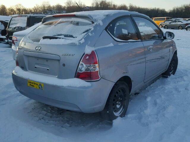 KMHCM3AC0AU159442 - 2010 HYUNDAI ACCENT BLU SILVER photo 4