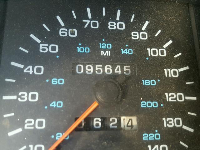 1C3XU4539PF636585 - 1993 CHRYSLER LEBARON 红色 照片 8