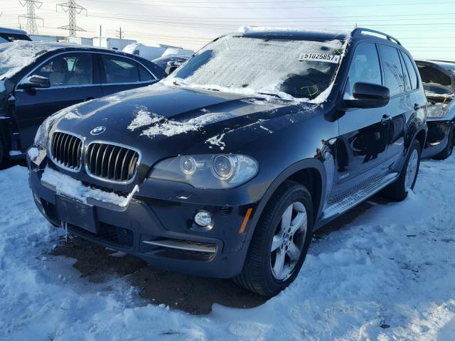 5UXFE4C57AL383184 - 2010 BMW X5 XDRIVE3 BLACK photo 2