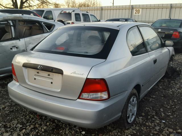 KMHCF35G0YU016301 - 2000 HYUNDAI ACCENT L SILVER photo 4