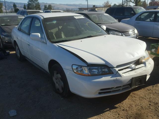 1HGCG16411A072041 - 2001 HONDA ACCORD LX WHITE photo 1