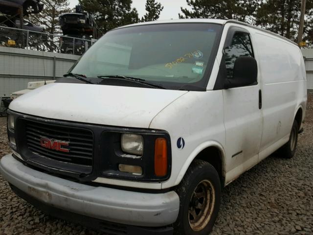 1GTEG15W7V1039853 - 1997 GMC SAVANA G15 WHITE photo 2