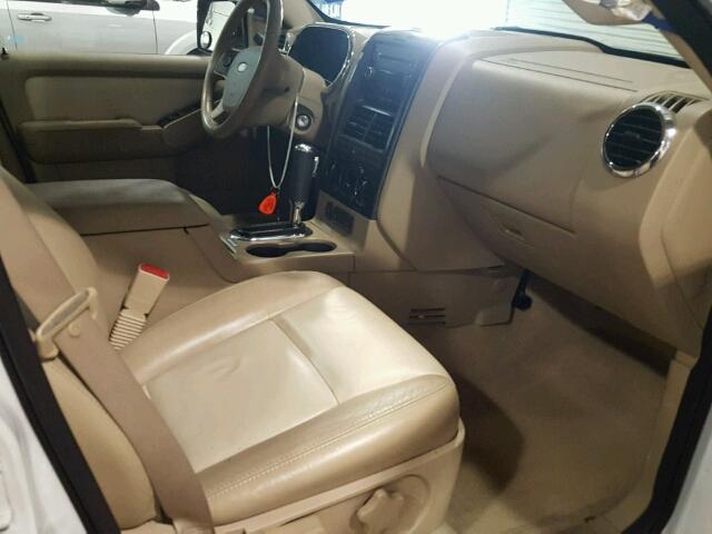 1FMEU6DE9AUA39274 - 2010 FORD EXPLORER X WHITE photo 5