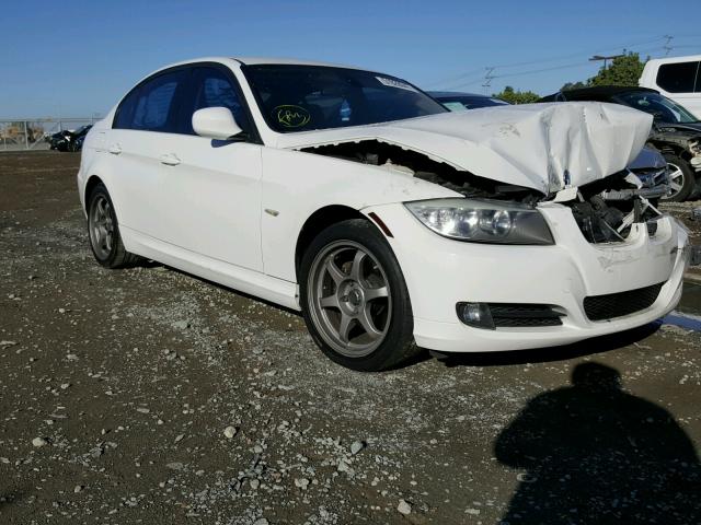 WBAPH7C50BE723664 - 2011 BMW 328 I WHITE photo 1