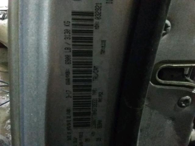 1C6RR7TT8HS739331 - 2017 RAM 1500 SLT SILVER photo 10