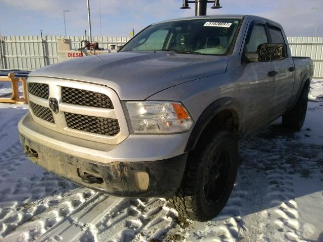 1C6RR7TT8HS739331 - 2017 RAM 1500 SLT SILVER photo 2