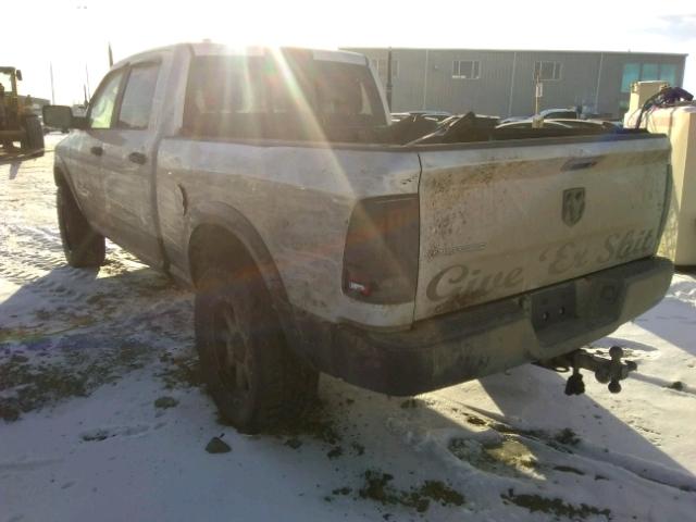 1C6RR7TT8HS739331 - 2017 RAM 1500 SLT SILVER photo 3