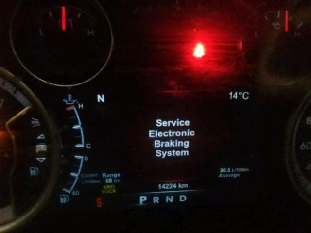 1C6RR7TT8HS739331 - 2017 RAM 1500 SLT SILVER photo 8