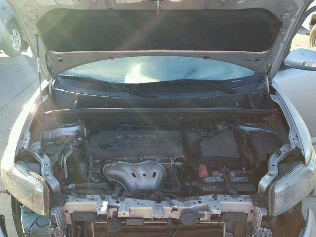JTLKE50E281008419 - 2008 TOYOTA SCION XB 银色 照片 7