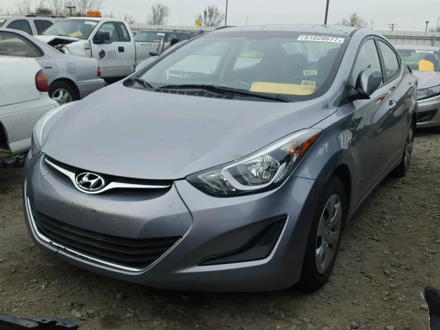 5NPDH4AE9GH714928 - 2016 HYUNDAI ELANTRA SE GRAY photo 2