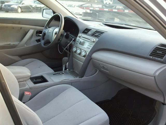 4T1BE46K69U856379 - 2009 TOYOTA CAMRY BASE SILVER photo 5