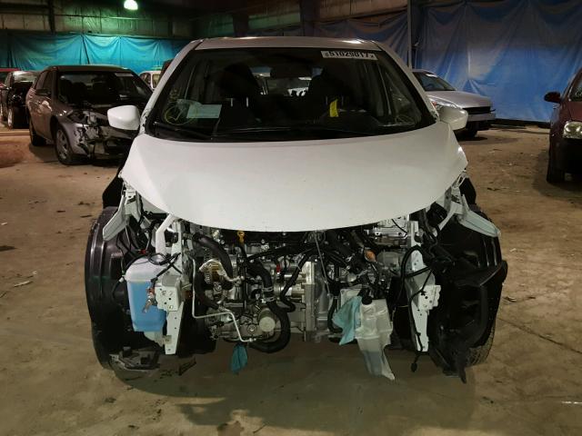 3N1CE2CP2HL372105 - 2017 NISSAN VERSA NOTE WHITE photo 9