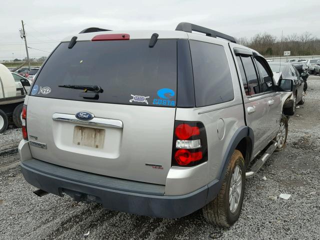 1FMEU63E17UA68312 - 2007 FORD EXPLORER X SILVER photo 4