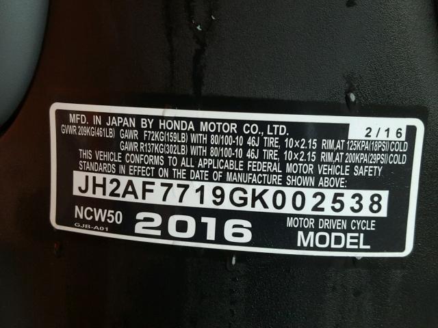 JH2AF7719GK002538 - 2016 HONDA NCW50 WHITE photo 10