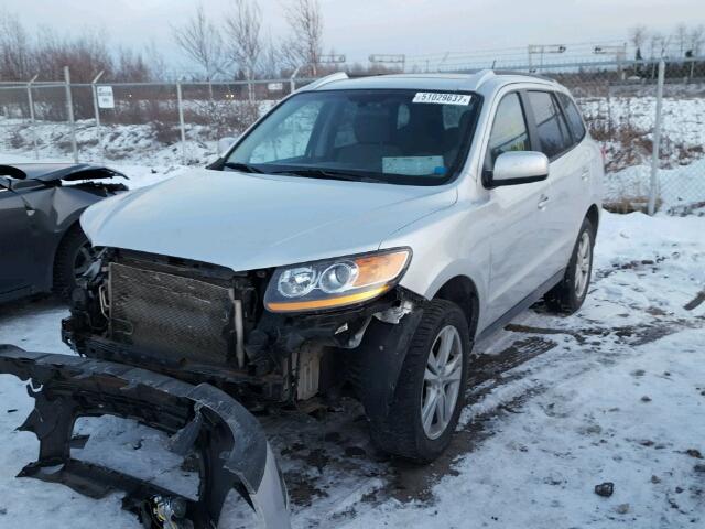 5XYZG3AB5BG035974 - 2011 HYUNDAI SANTA FE G SILVER photo 2