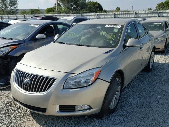 2G4GS5EV9D9159990 - 2013 BUICK REGAL PREM GOLD photo 2