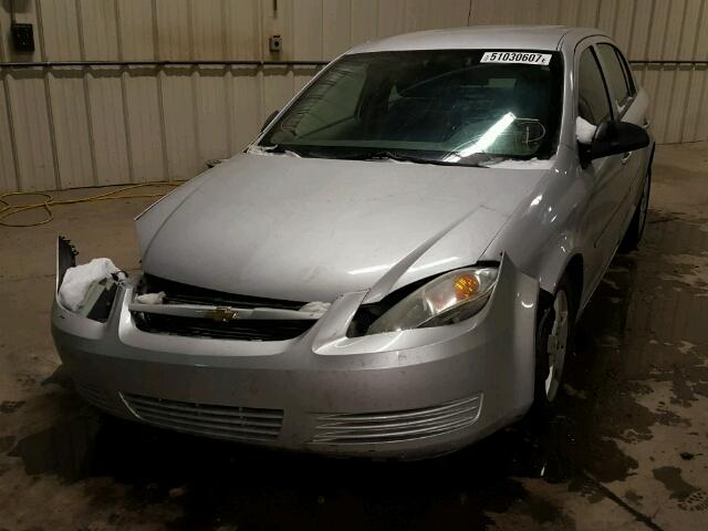 1G1AJ55FX77205136 - 2007 CHEVROLET COBALT LS SILVER photo 2